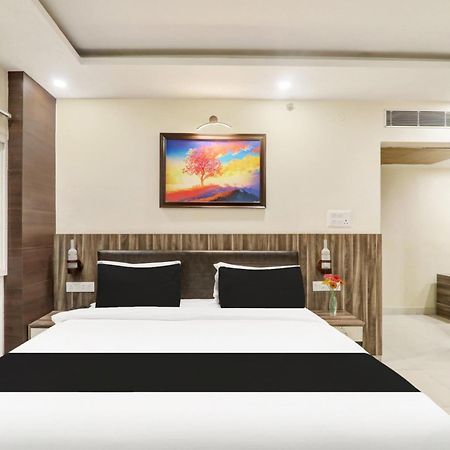 Super Townhouse Kankarbagh Formerly Kunwar Alcajars パトナー エクステリア 写真