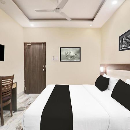 Super Townhouse Kankarbagh Formerly Kunwar Alcajars パトナー エクステリア 写真