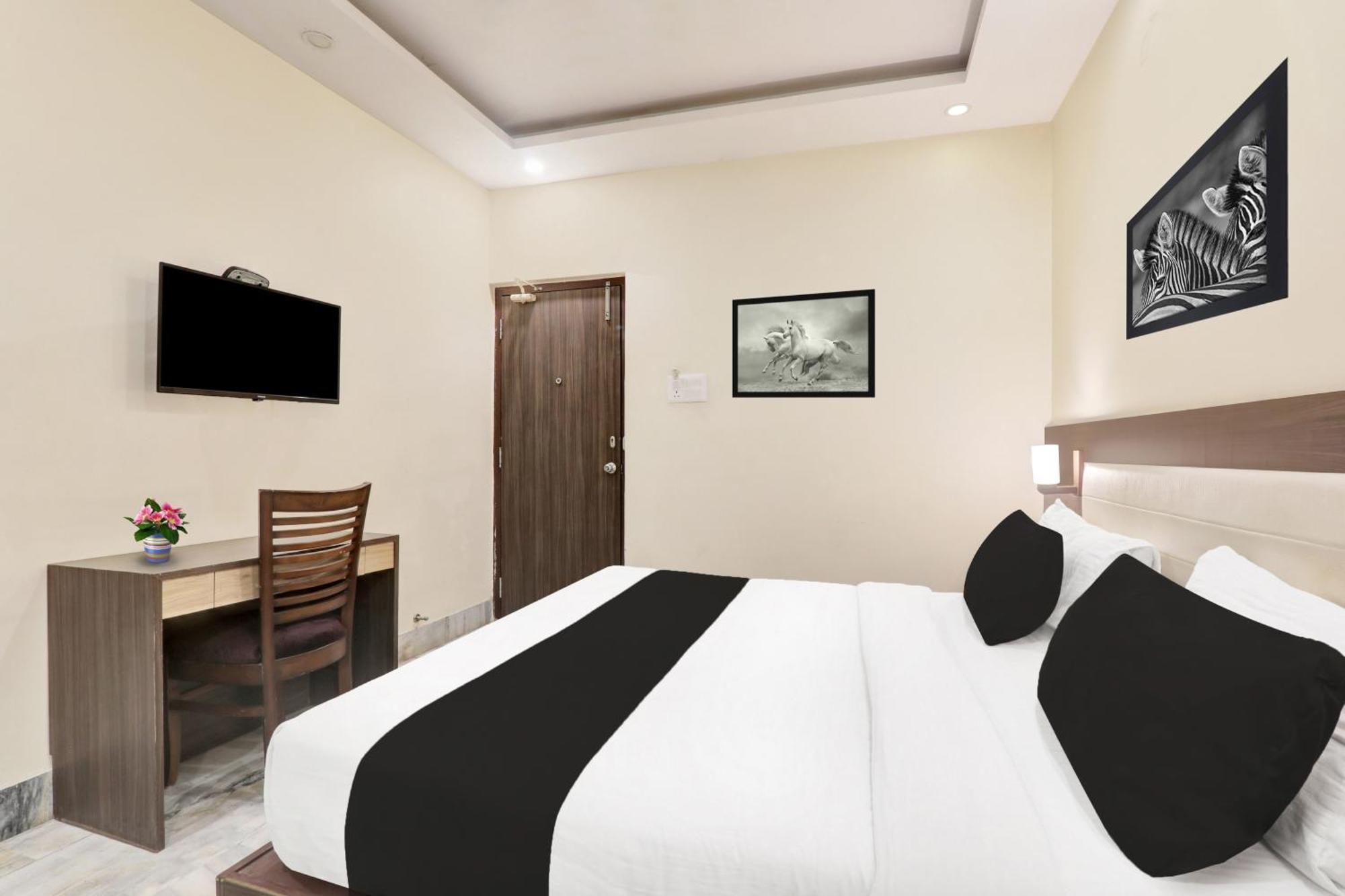 Super Townhouse Kankarbagh Formerly Kunwar Alcajars パトナー エクステリア 写真