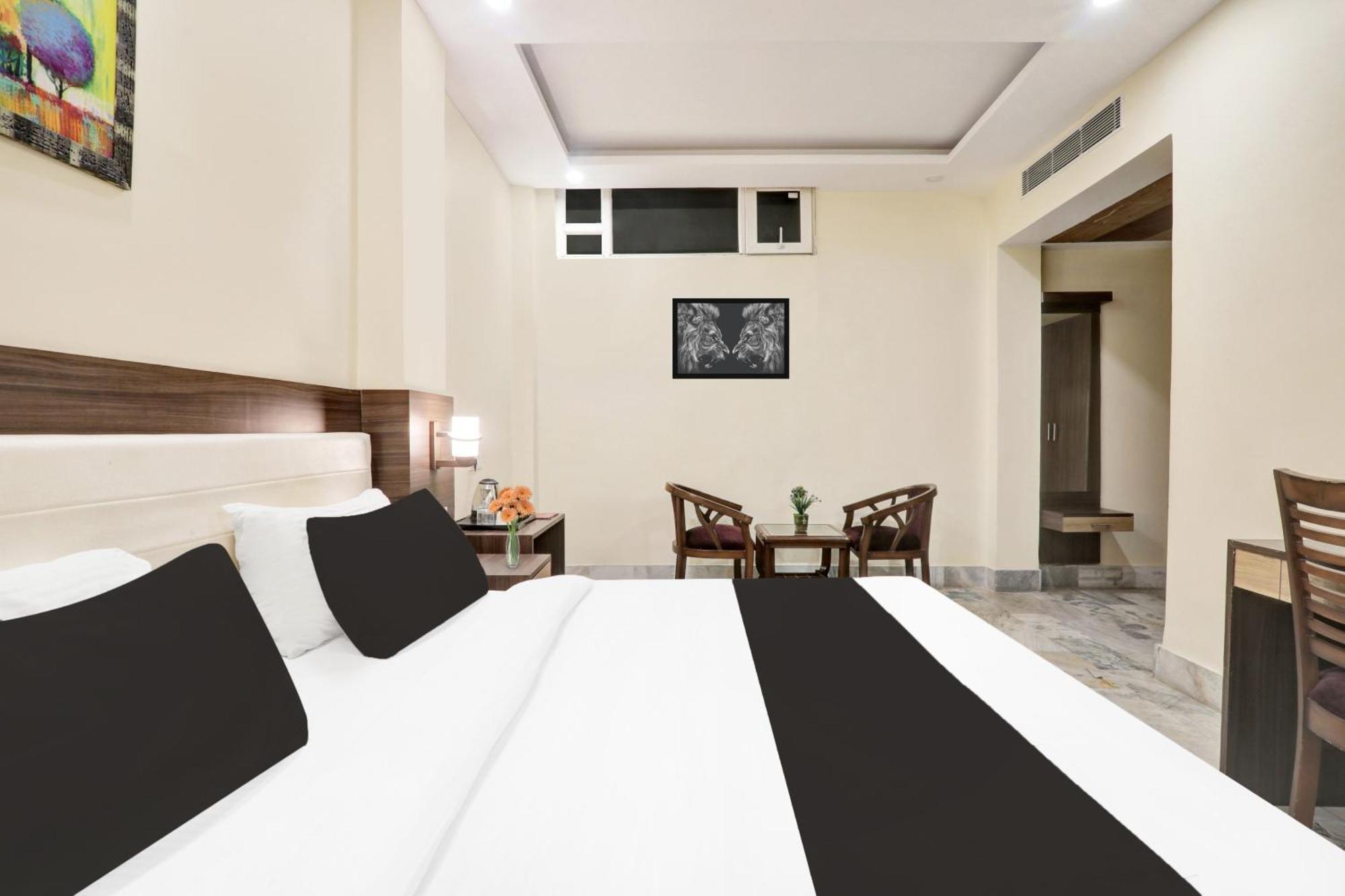 Super Townhouse Kankarbagh Formerly Kunwar Alcajars パトナー エクステリア 写真