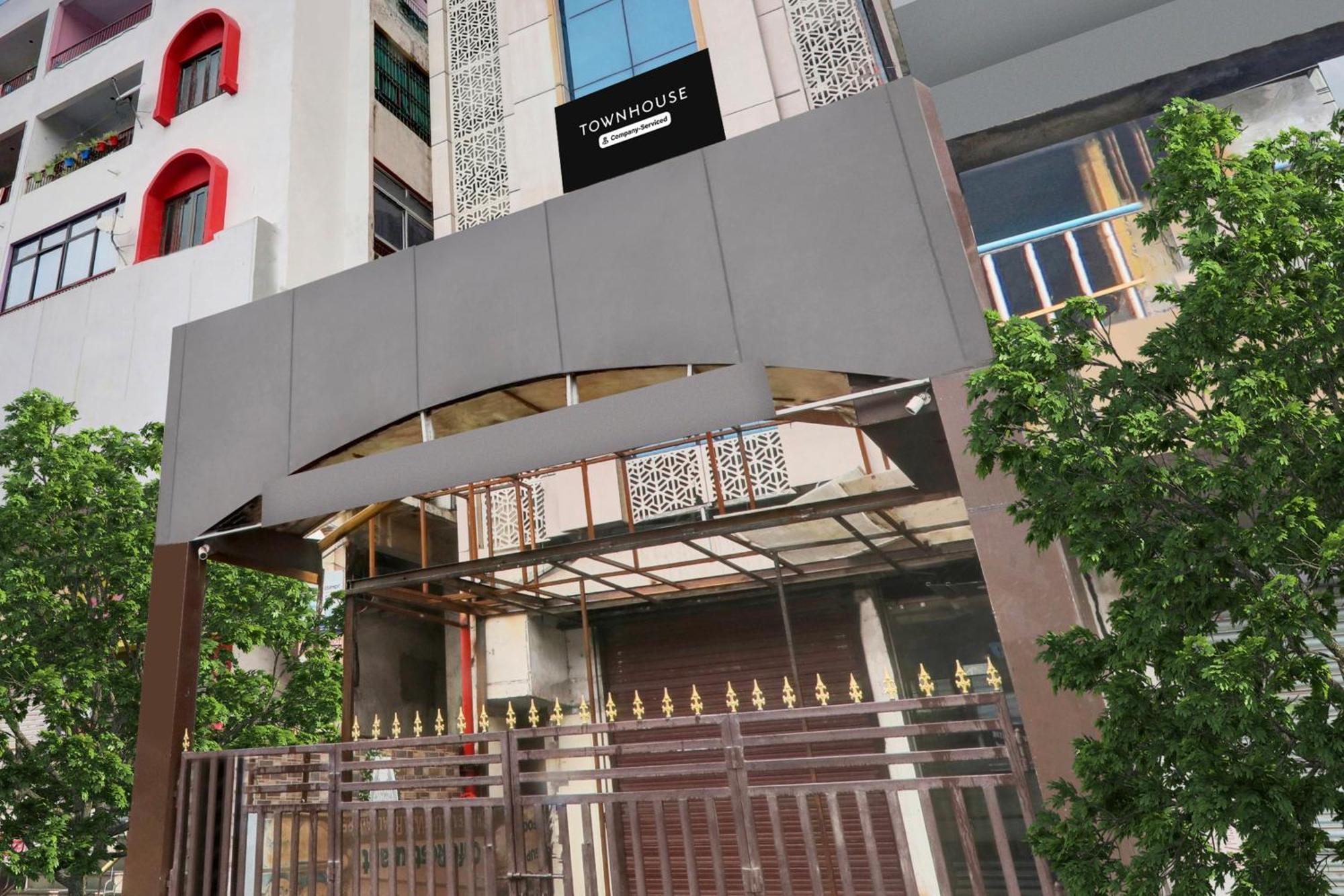 Super Townhouse Kankarbagh Formerly Kunwar Alcajars パトナー エクステリア 写真