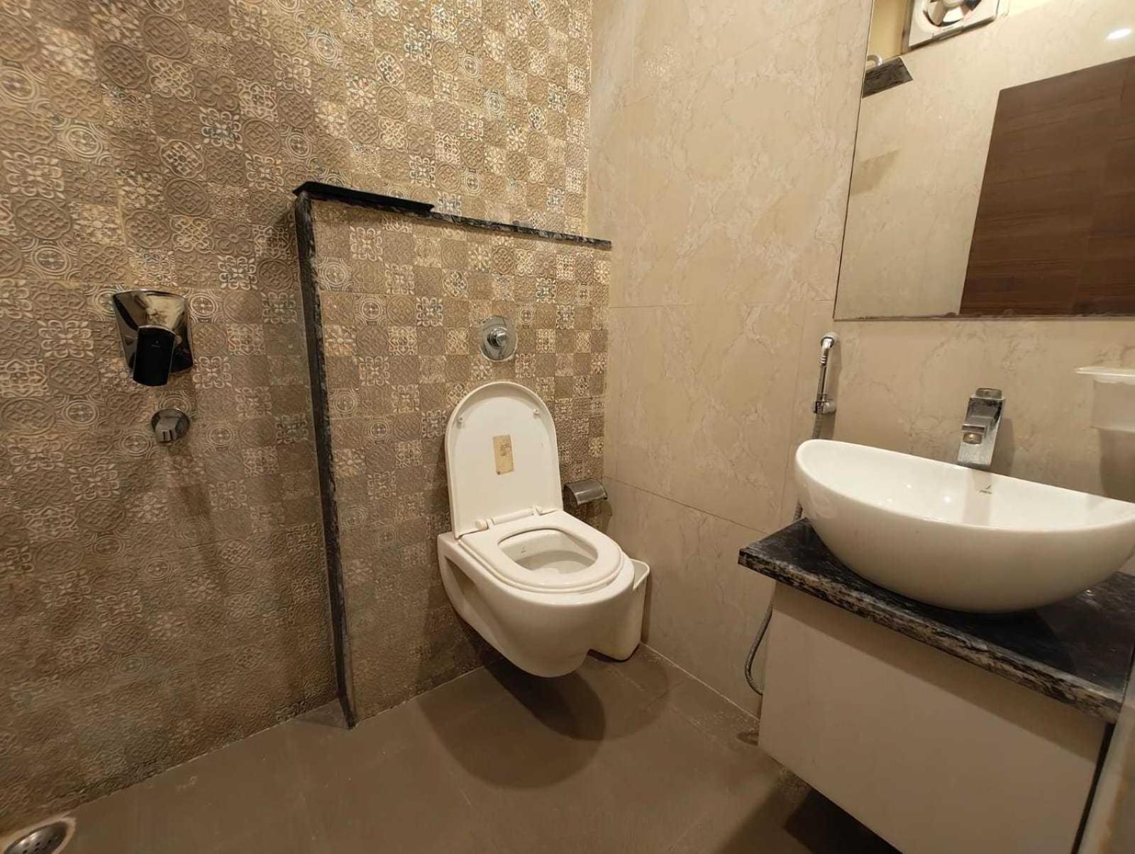 Super Townhouse Kankarbagh Formerly Kunwar Alcajars パトナー エクステリア 写真